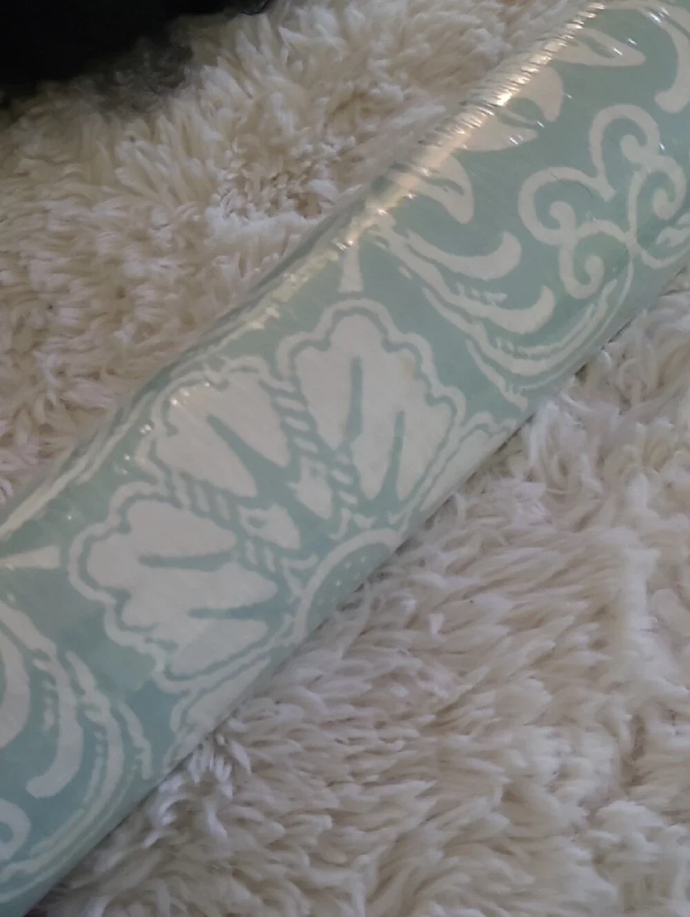 Chesapeake Bay Wallcoverings Wallpaper in Soft Blue and White